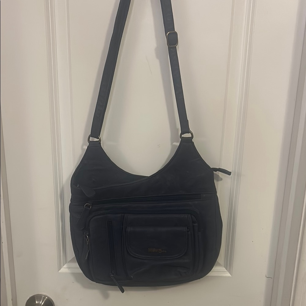 Black Leather Shoulder Bag with Minimalist Design